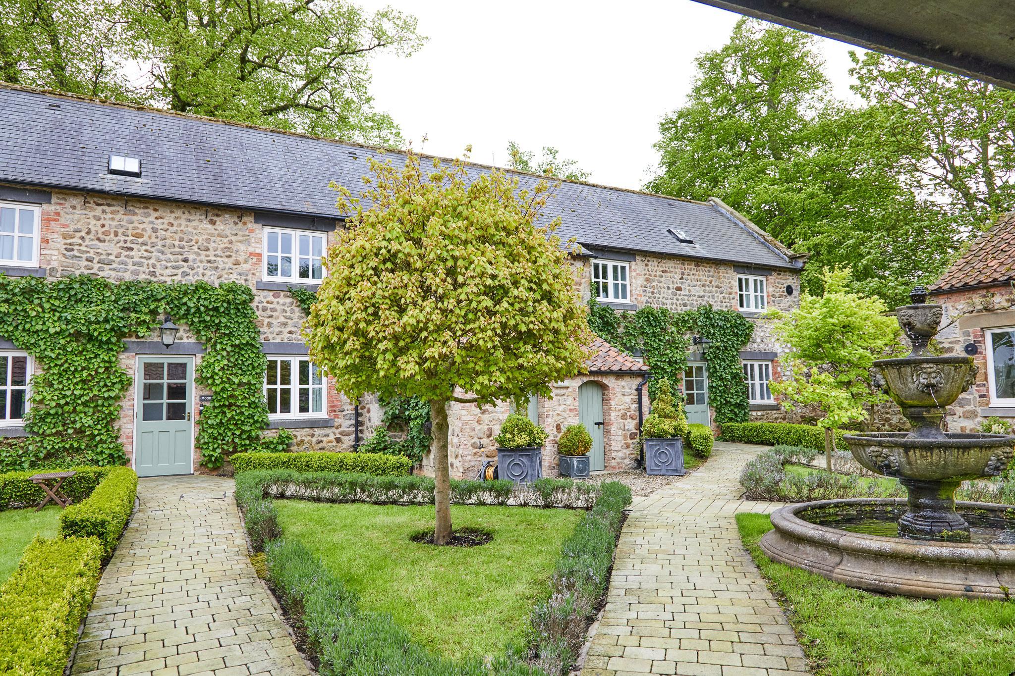 Hotel The Old Coach House Ripon Exterior foto